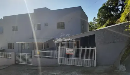Casa para alugar no Bateas 2 dormitorios com suite