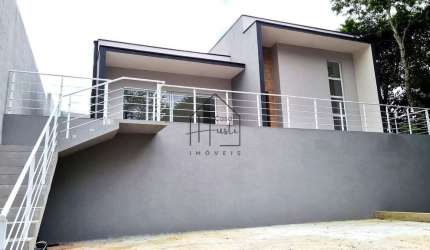 Casa à Venda - 110m² de Área Construída - 3 dormitórios - Condomínio Parque Rizzo/Cotia, SP