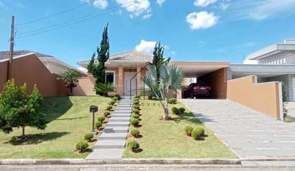 Casa para VENDA ou LOCAÇÃO - 4 DORM. SENDO 2 SUÍTES - 400M² - COND. HARAS BELA VISTA -Centro de Var