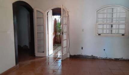 Casa para Venda em Cabo Frio, Palmeiras, 4 dormitórios, 2 banheiros, 1 vaga