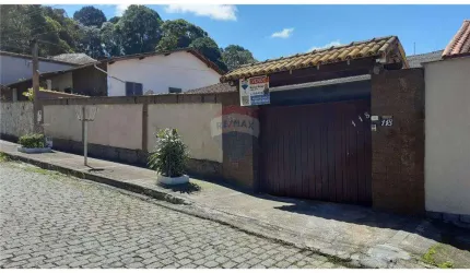 LINDA CASA NO BAIRRO PANORAMA COM 6 QUARTOS E ÁREA DE LAZER COMPLETA