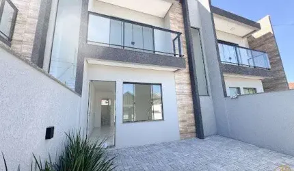 Sobrado à 500mts da praia no bairro Gravatá em Navegantes/SC