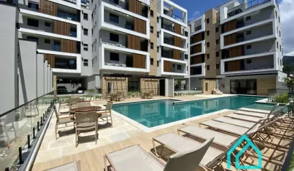 Apartamento à venda na Praia da Enseada - Ubatuba com 3 suítes