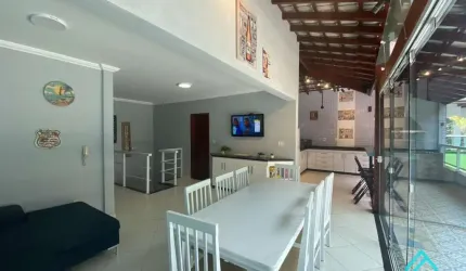 Espetacular Cobertura Duplex à Venda na Praia Grande - Vista Deslumbrante e Luxo Moderno