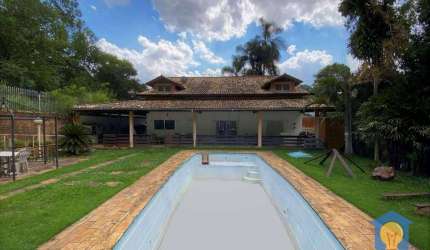 Casa com 4 dorms (3 Suítes) à Venda por R$ 1.398.000 - Fazendinha - Carapicuíba/SP