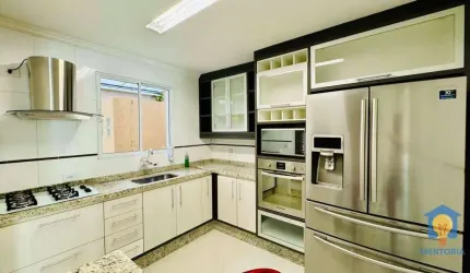 Casa com 3 dorms à Venda, 100 m² por R$ 610.000 - Jardim dos Ipês - Cotia/SP
