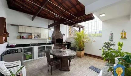 Casa com 3 dorms, 210 m² - Venda por R$ 640.000 - Jardim Vista Alegre - Embu das Artes/SP