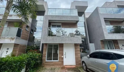 CASA A VENDA COM O MENOR VALOR DO CONDOMÍNIO
