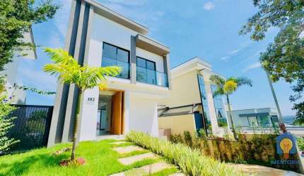 Casa com 3 Suítes à venda, 300 m² por R$ 1.750.000 - Bairro Moinho Velho - Cotia/SP