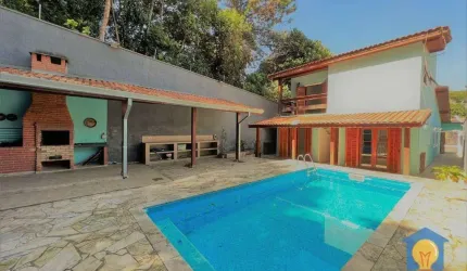 Casa com 4 suítes para Alugar, 400 m² por R$ 7.000/mês - Granja Viana - Cotia/SP