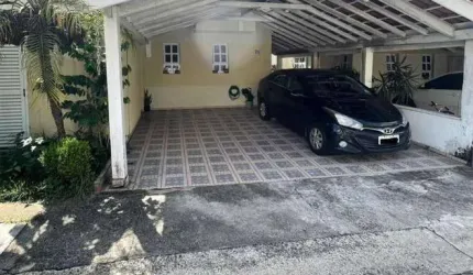 Casa com 3 dormitórios à venda, 211 m² por R$ 680.000,00 - Granja Viana - Cotia/SP