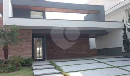 Casa com 5 quartos à venda em Condomínio Residencial Montserrat - SP