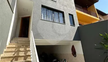 Casa com 3 quartos à venda em Jardim Rina - SP