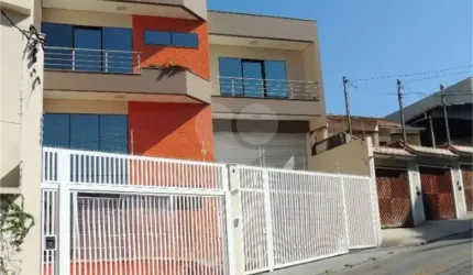 Galpão à venda ou para locação em Jardim Stella - SP