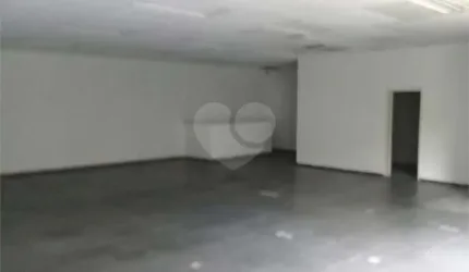 Salão Comercial à venda ou para locação em Centro - SP