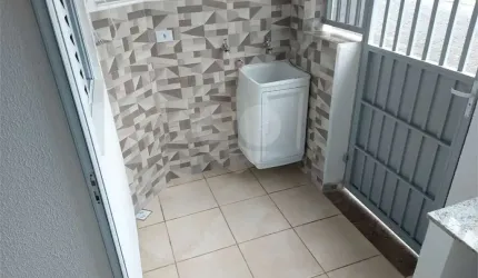 Casa com 1 quartos para locação em Utinga - SP
