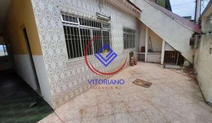 CASA TRÊS QUARTOS Á VENDA NO PARQUE ANCHIETA!