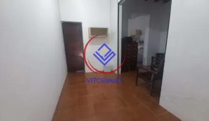 CASA Á VENDA NO MEIER!