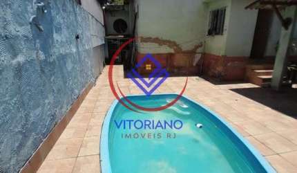 CASA TRÊS QUARTOS E PISCINA Á VENDA EM MARECHAL HERMES!