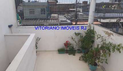 CASA TRÊS QUARTOS Á VENDA EM ROCHA MIRANDA!