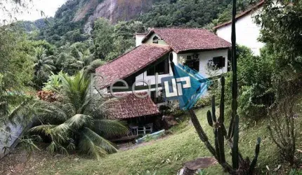Casa em condomínio fechado com 4 quartos à venda na Estrada de Jacarepaguá, Itanhangá, Rio de Janeiro, 250 m2 por R$ 1.000.000