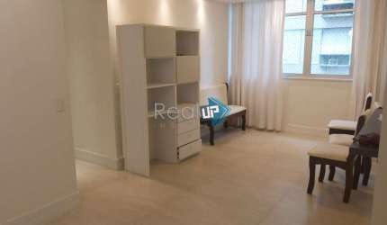 Apartamento com 3 quartos à venda na Rua Padre Achotegui, Leblon, Rio de Janeiro, 80 m2 por R$ 1.830.000
