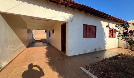 Casa com 2 quartos! Excelente região do jardim piza