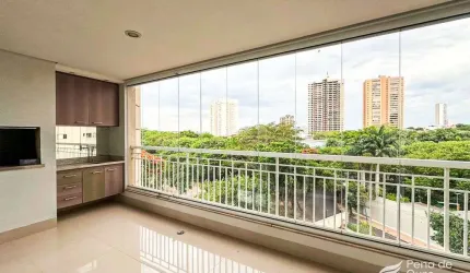 Apartamento de 180 m² com 3 suítes no bairro Vila São Paulo