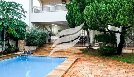 Casa 4 suítes à venda no Bairro Saudade em Araçatuba
