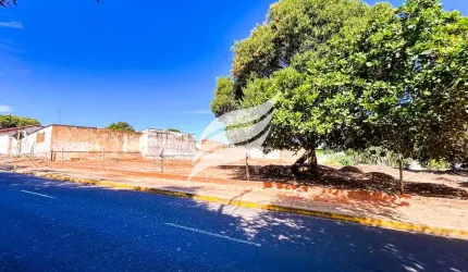 Terreno comercial de 1.641m² à venda no bairro Umuarama em Araçatuba