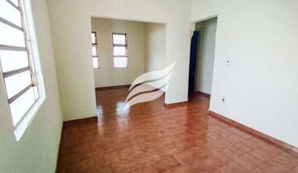 Casa 03 quartos à venda no bairro Planalto em Araçatuba
