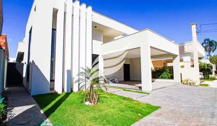 Casa com piscina à venda no condomínio Habiana 1