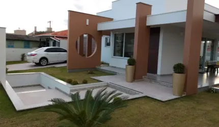 CASA A VENDA - Balneário Arroio do Silva/SC