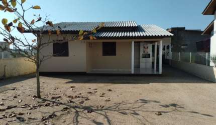 CASA A VENDA - GOLFINHO BALNEARIO ARROIO DO SILVA