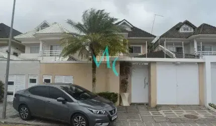 Casa com 4 dormitórios à venda, 260 m² por R$ 2.000.000,00 - Recreio dos Bandeirantes - Rio de Jane
