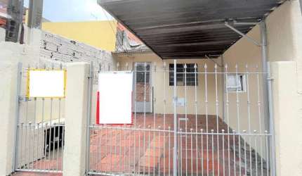 Casa com 2 quartos à venda na Inácio Ferreira, 64, Vila Jacuí, São Paulo por R$ 330.000