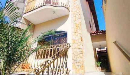 Sobrado de alto-padrão à Venda em Jardim Pedro José Nunes, 3 dorms, suíte, 7 vagas de churrasqueira, por R$ 1.8000.000 - São Paulo/SP
