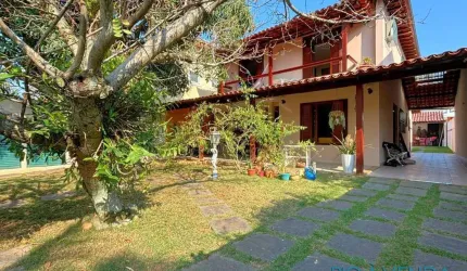 Casa com pisicina à venda no Vivendas do Bosque - Barra da Tijuca