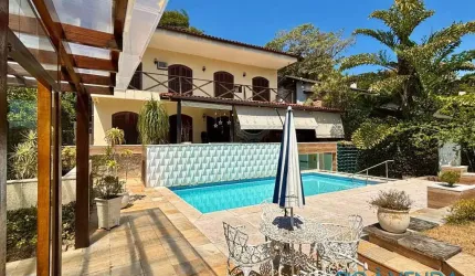 Casa à venda no Condomínio Eldorado na Freguesia de Jacarepaguá