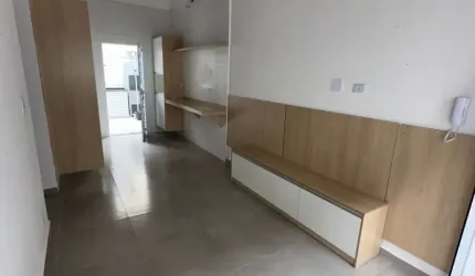 CASA MOBILÍADA EM CONDOMÍNIO FECHADO COM SURPRESA
