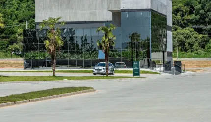 Terreno à venda em condominio empresarial, 4.886 m² privativos, Pereque, Porto Belo, SC