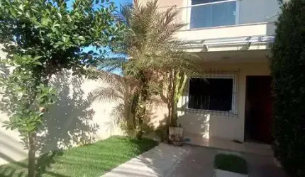Casa para venda tem 185 metros quadrados com 3 quartos! Estrada do mendanha, bairro silvestre!