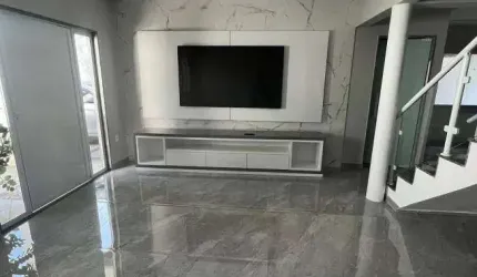 Casa com 3 quartos próxima ao West shopping; Casa na Estrada do Tingui