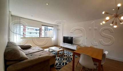 Flat com 1dormitório, com 57m² no coração da Avenida Paulista prédio com 'retrofit' recente.
