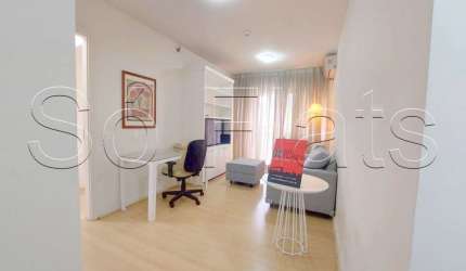 Flat disponível para locação no Itaim, andar alto, ótimo empreendimento e excelente localização