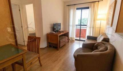 Flat entre a Av. Berrini e Marg Pinheiros, com 02 dorms e cozinha completa. Consulte-nos.