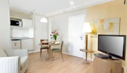 Apartamento mobiliado nos Jardins disponível à venda.