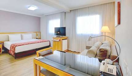 Apartamento mobiliado disponível para venda com 32m² e 01 vaga de garagem