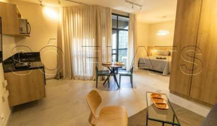 Flat no Itaim, entre a Av. Cidade Jardim e Faria Lima