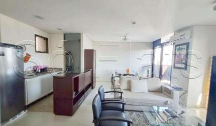 Apto no Staybridge Suítes, no Itaim Bibi, disponível para locação com 1 dormitório e 2 vagas.
